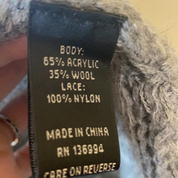 Lace sweater - Picture 6 of 6